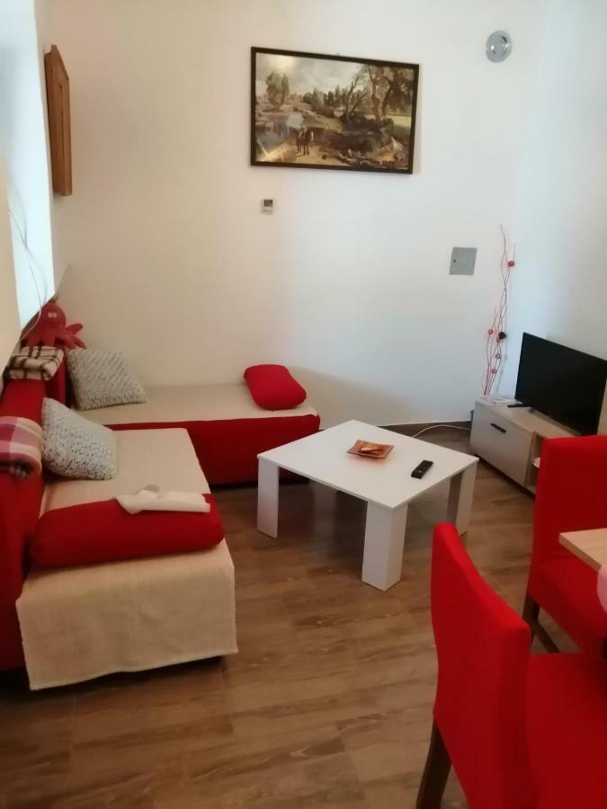 普拉Apartman Tea公寓 外观 照片